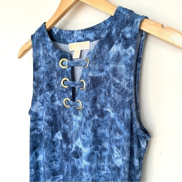 Michael Kors midi length dress in a stretch knit, popover style, sleeveless - Picture 7 of 15